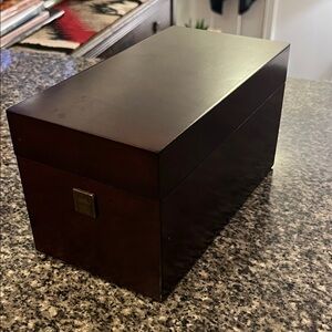 Sophisticated Dark Brown Jewelry Organizer